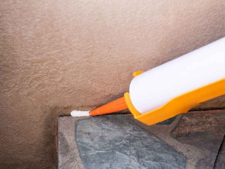 Can You Sand Caulk After It Dries? (Tips for Sanding Caulk) ToolsOwner